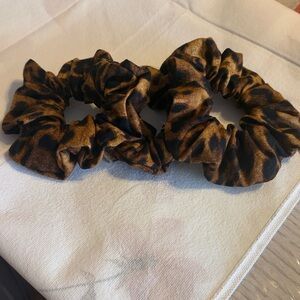 Leopard Print Hair Scrunchies